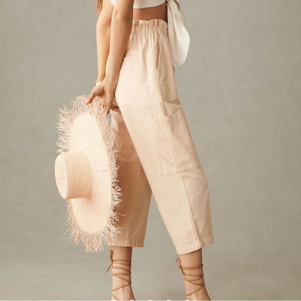 Anthropologie Paperbag Crop Pant in Sand Size‎ LP Elastic Waist Casual Pockets